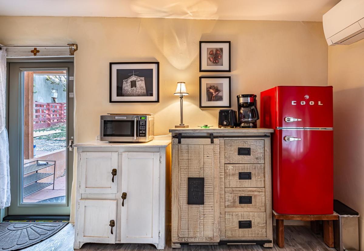 Bed and Breakfast Pet Friendly Pinon Heaven Canada de los Alamos Exterior foto